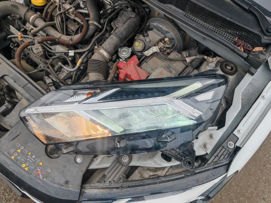 Repar faruri Logan 3 – Fază scurtă slabă / defectă