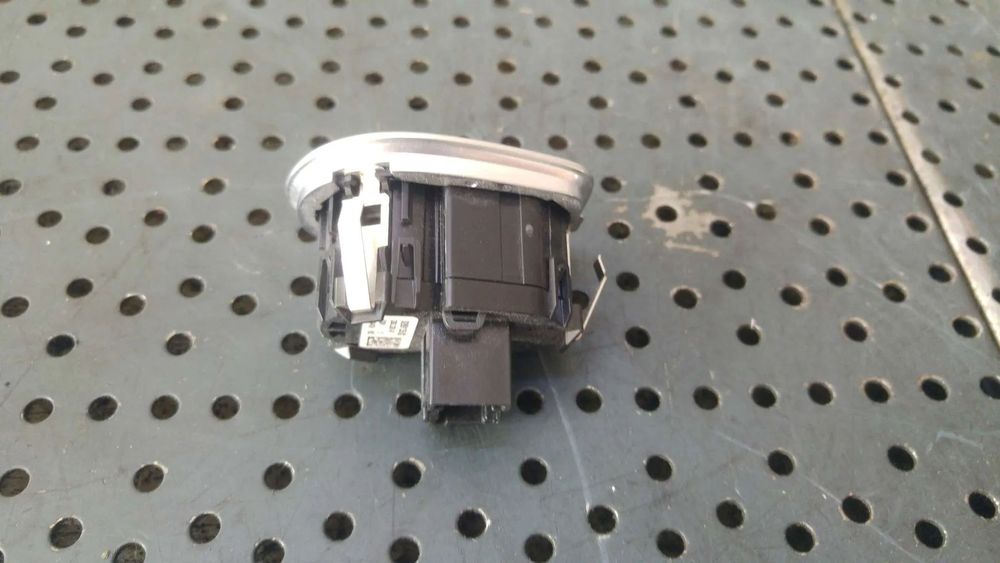 Buton start stop bmw seria 2 f45 f46 928913502 3393330101
