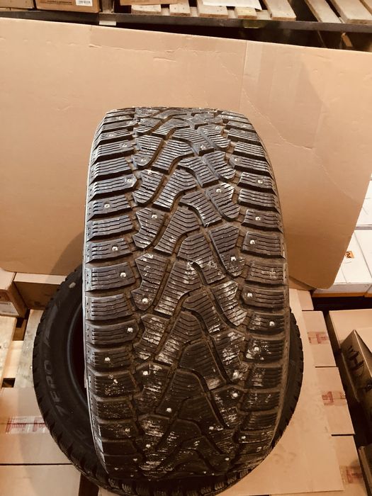 Шины зимние продам