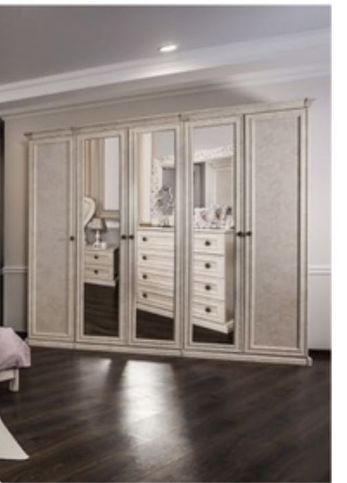 Спальный гарнитур Афина 5дверная