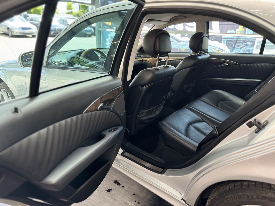 Mercedes-Benz E 320 CDI 4MATIC Avantgarde AirMatic