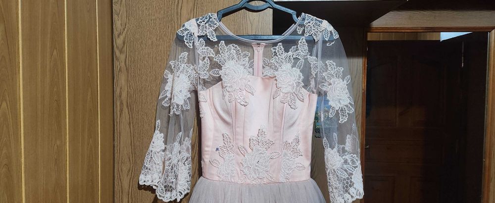 Вечерние платья б/у