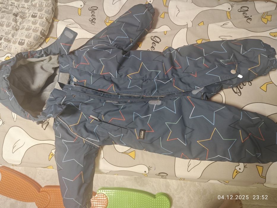 Продам детский зимний комбенезон