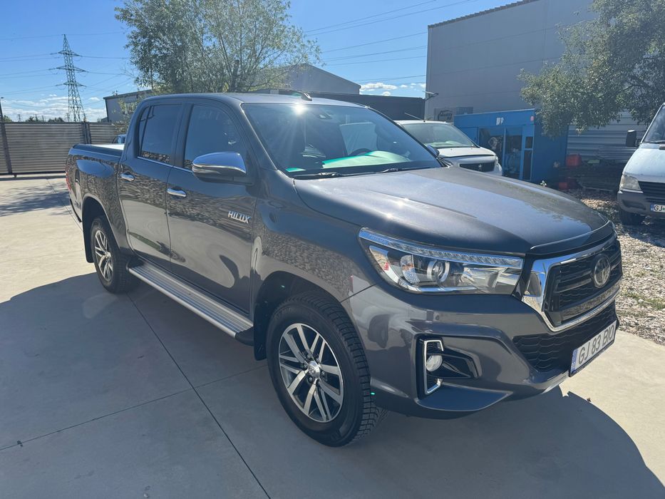 Toyota Hilux Invincible Double Cab