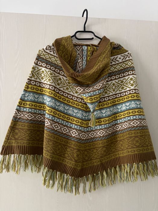 Poncho cu gluga marime fata sau dama XS-XXS