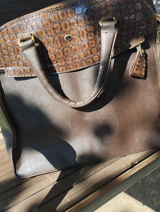 Дамска чанта в много добро състояние