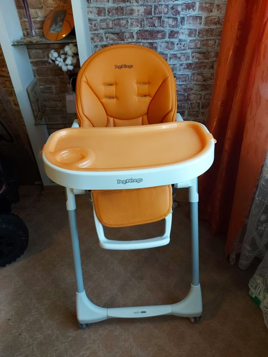 Продам Итальянский стульчик для кормления