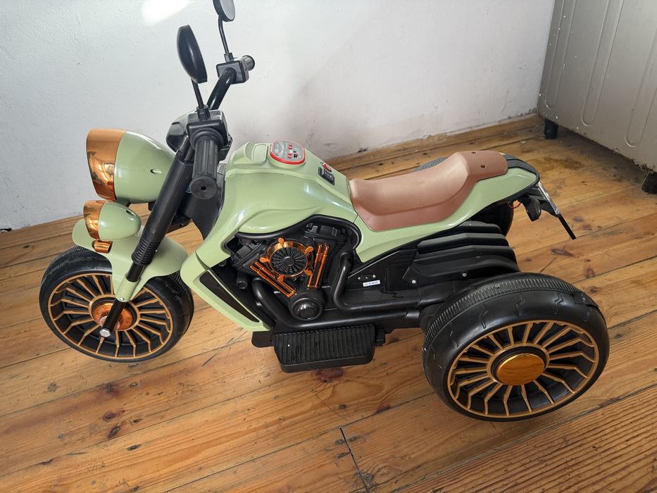 Новый мотоцикл детский