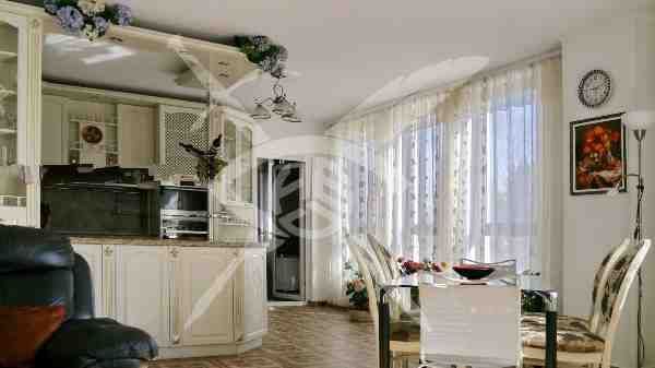 Продава се Тристаен апартамент в Несебър - 160 кв.м за 829 €/кв.м - Снимка #2