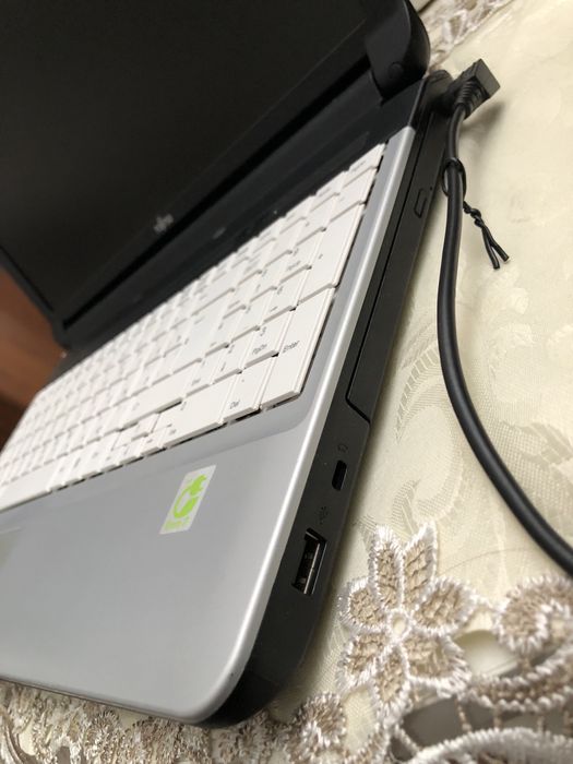 Ноутбук  Fujitsu