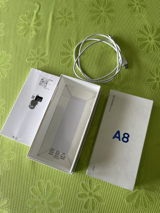 Samsung Galaxy A8 Gold
