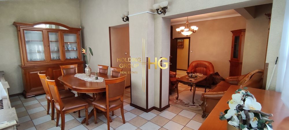 Продава се Четиристаен апартамент в Варна, Червен площад - 132 кв.м за 2272 €/кв.м - Снимка #2