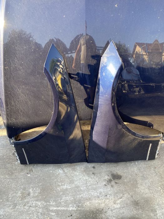 Bara Fata Faruri xenon  Aripii Capota Mercedes E W212 Pret 8000 lei