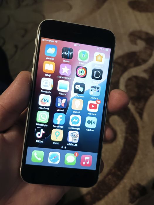 iPhone SE 2020 ca nou