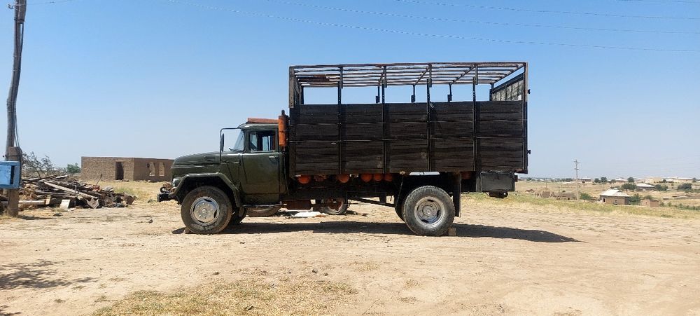 Mashina naxadu javob tuxtatmay minish kerak