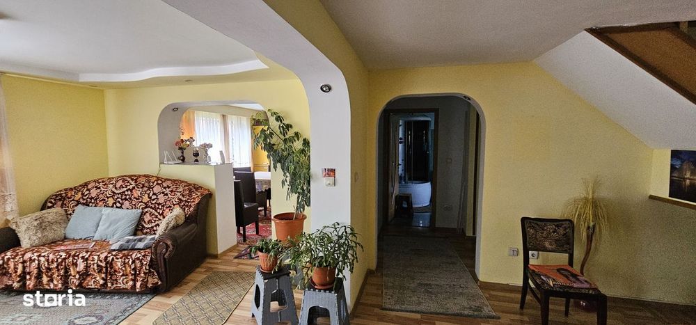 Eleganta, spatiu si confort modern – proprietate premium in Comanest