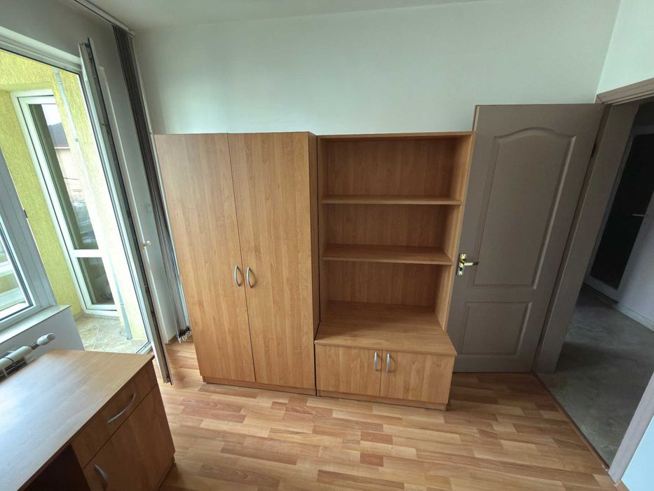 шкаф/секция от дървесен декор