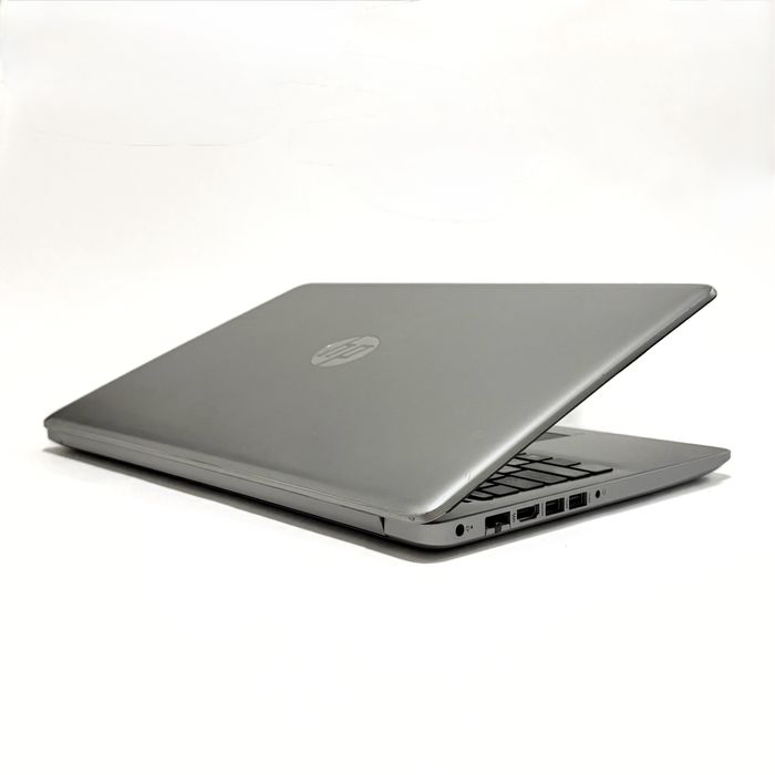 HP 250 G7/i5-1035G1/16GB DDR4/512GB NVMe