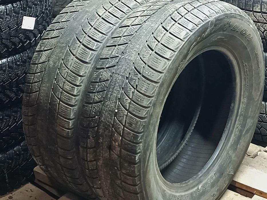 235/65/17 пара шин зима