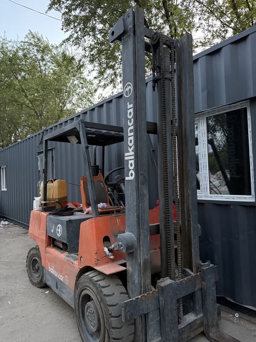Продам вилочный погрузчик
