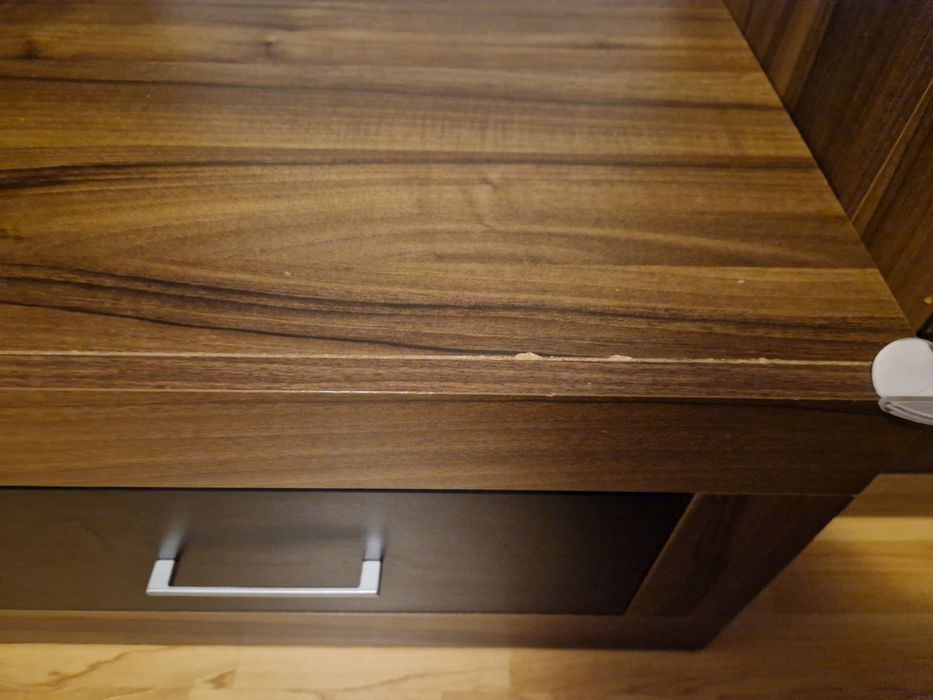 Секция Хол идеално състояние, без забележки.