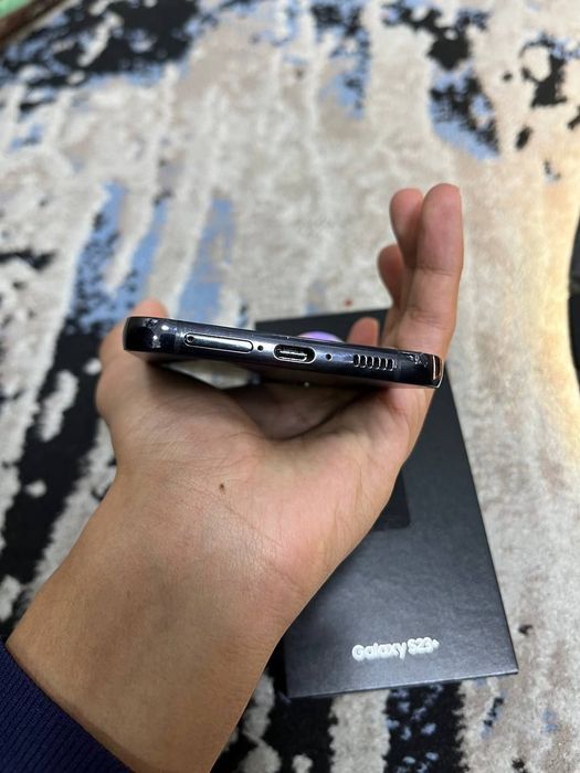 Samsung Galaxy  s23 plus vetnam