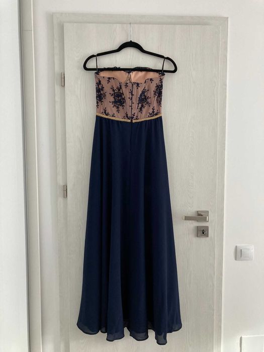 Rochii de ocazie facute la comanda, marimea S