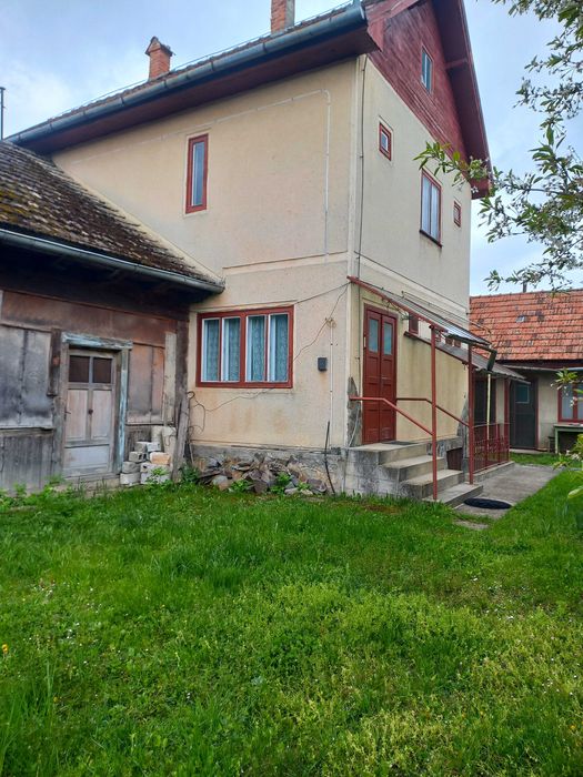Casă de vănzare