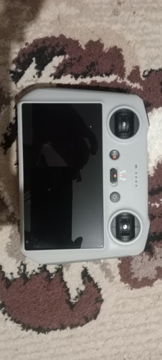 Продам пуль ДУ DJI RS с экраном