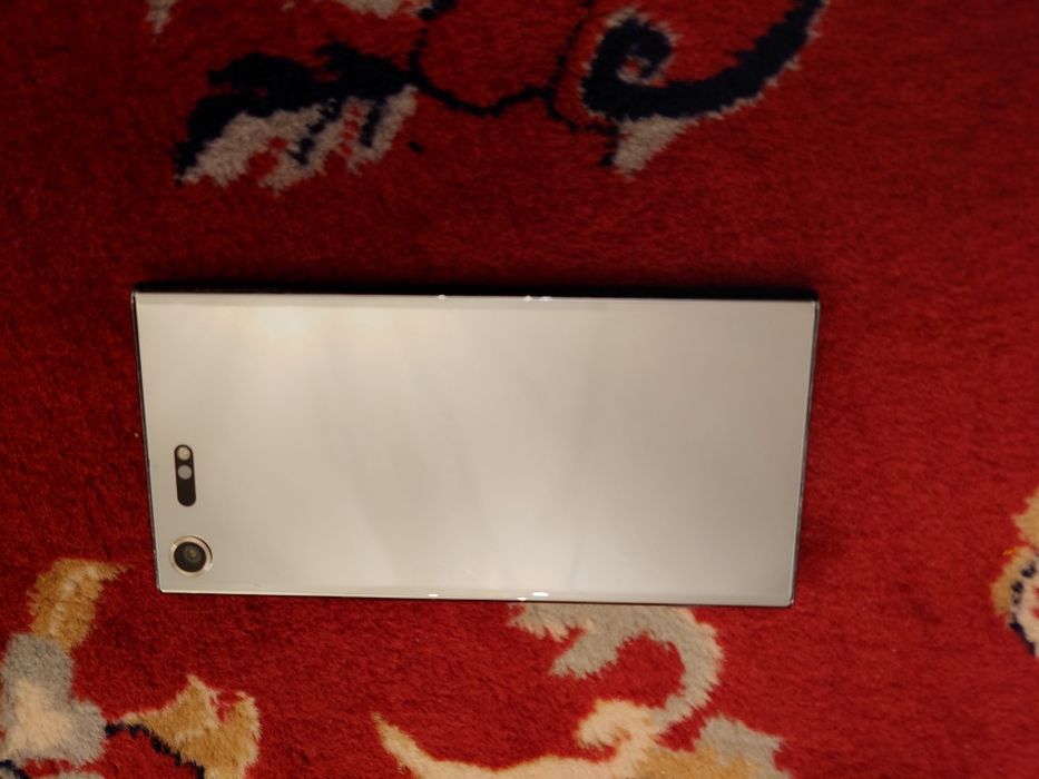 sony xperia xz premium , 64gb