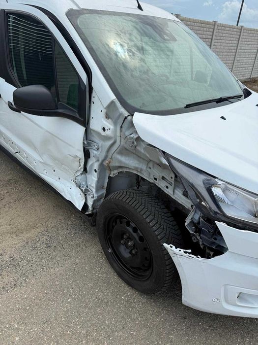 FORD Tourneo Connect 2021 — imagine 4