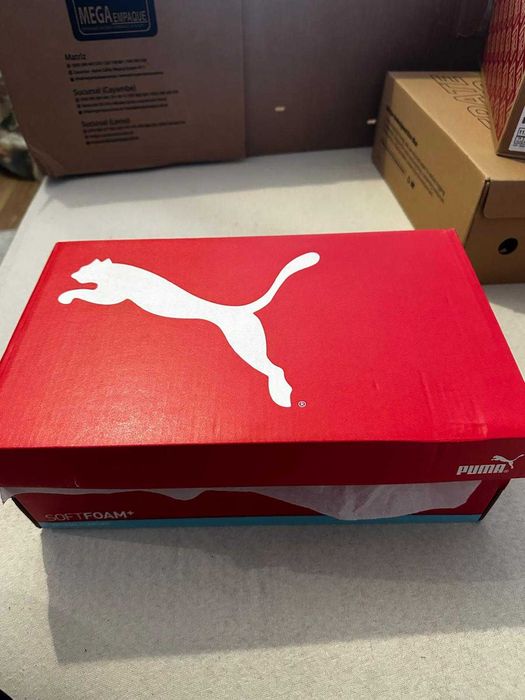 Puma Smash V2 black/white, marimea 42 nou, la cutie