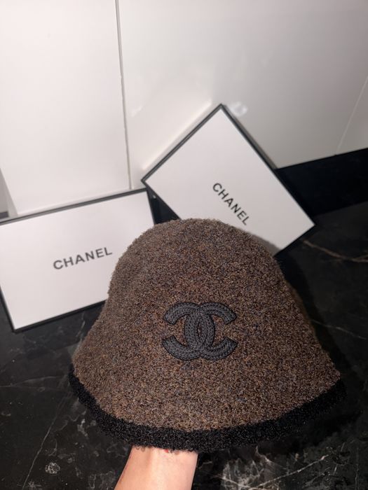 Шапки Chanel, Alexander Wang