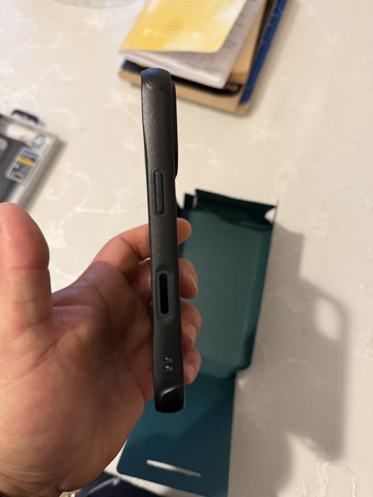 Кейс Mous за iphone 16 pro