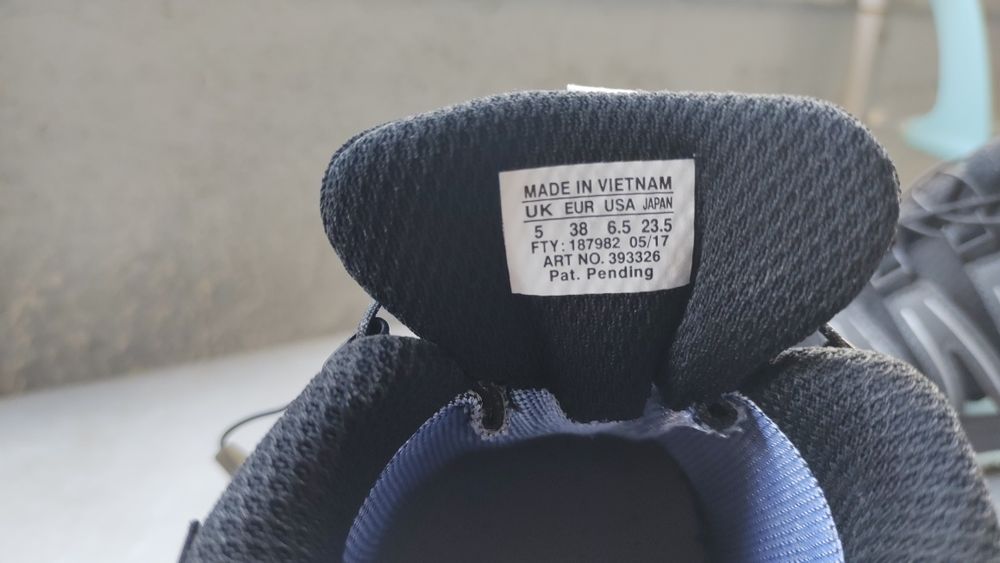 Дамски маратонки Salomon XA Lite Goretex