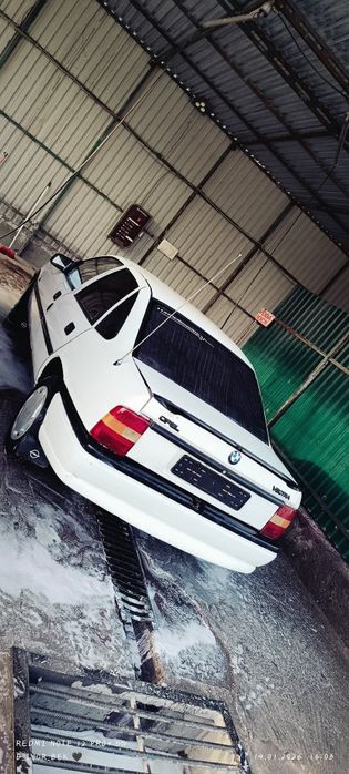 Opel vectra 1994 yil 1.8 divigatel yoqilgʻi gaz benzin 100 tali metan