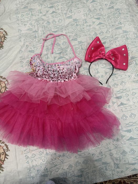 Детское нарядное палтье в комплекте ободок с бантом. На 2-3 года