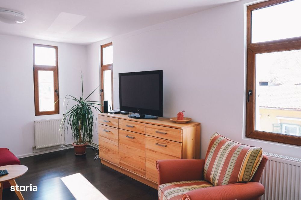 Apartament 3 camere superb, gata renovat – Centrul Istoric Sibiu!