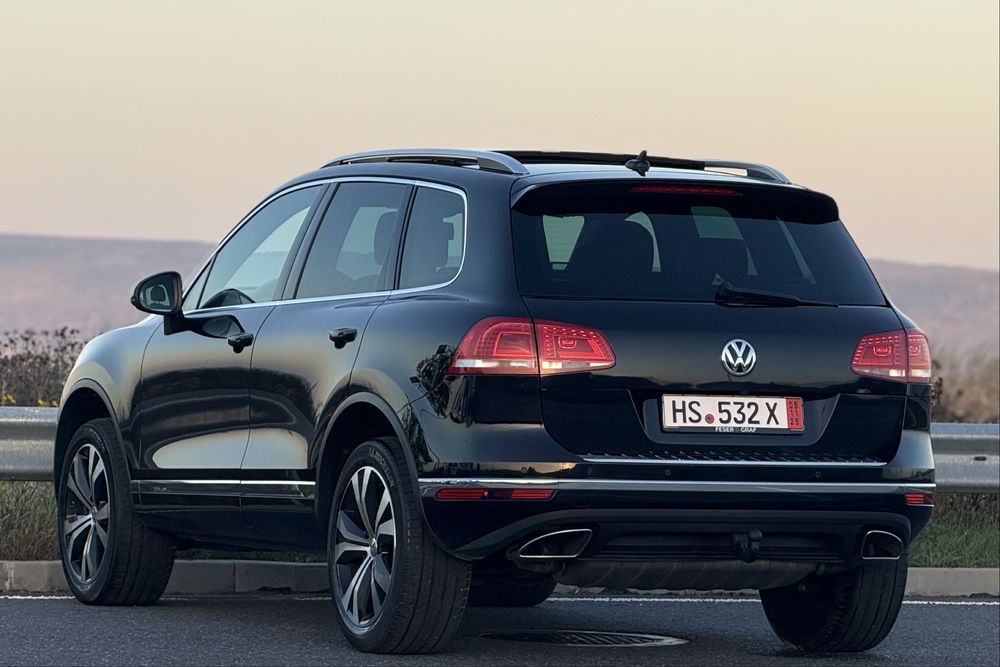 Vw Touareg 3.0 Diesel 262 cai 4x4 R-line full options!!