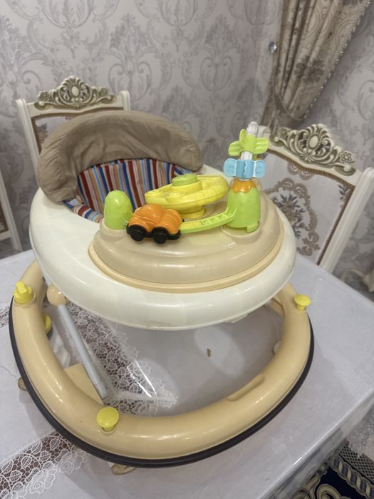 Продам Ходунок в Хорошем Состояний!