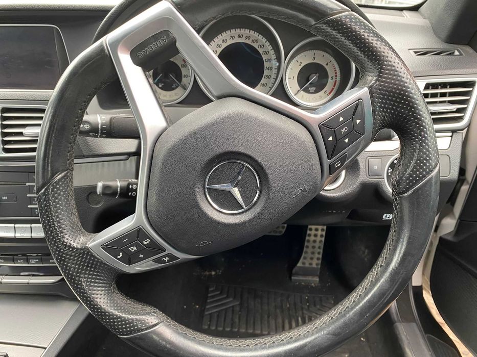 Dezmembrez E class cabrio w207 facelift AMG/bara fata amg/far w207