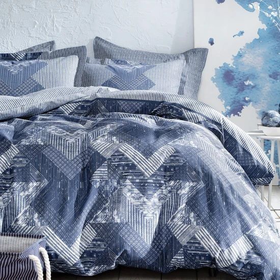 постельное белье и одеяло