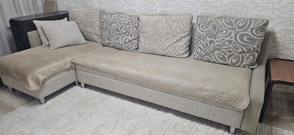 Продам диван б/у