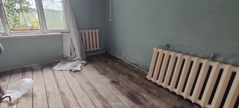 Продам срочно чугунные батареи