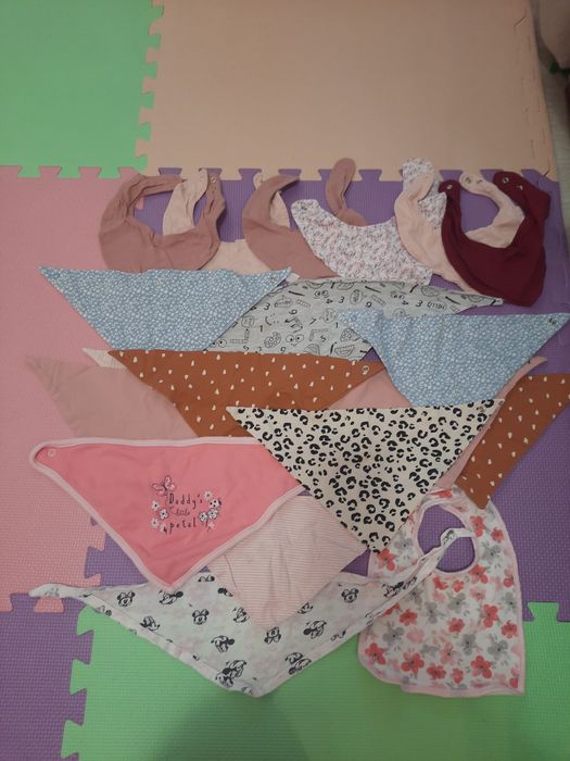 Lot 18 bavețele bebeluși H&M