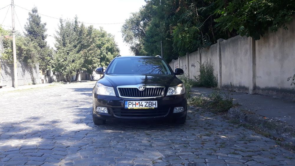 SKODA Octavia 2011 — imagine 3