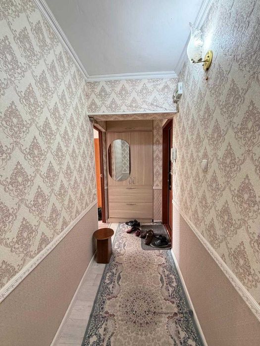 Продам 2х комнатную в 11 мкр