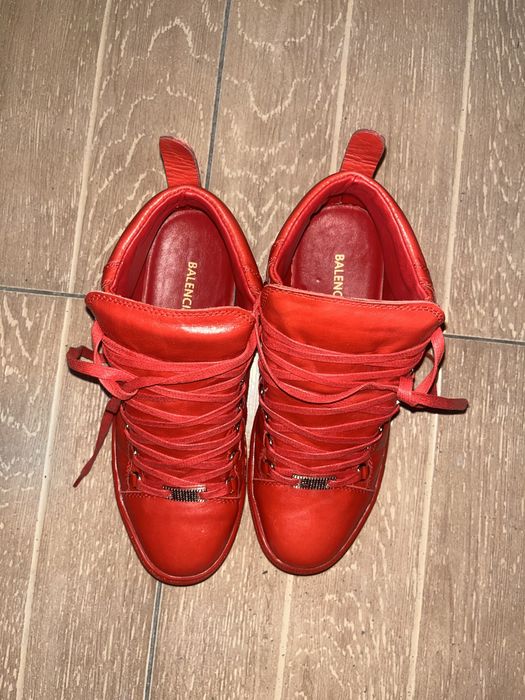 Balenciaga arena red