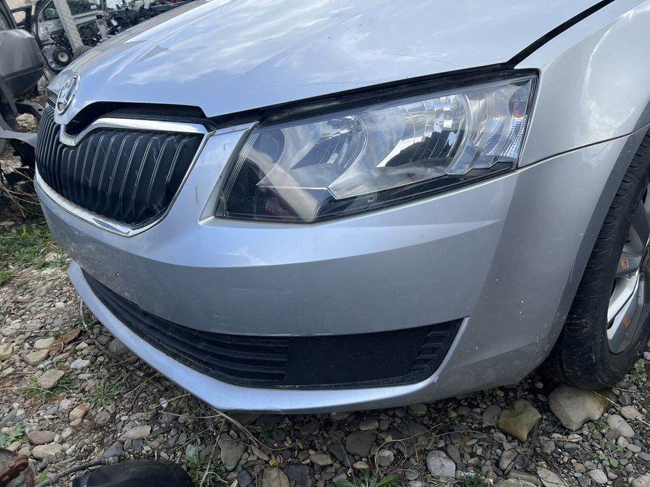 Fata completa Skoda Octavia 3 Break 2015