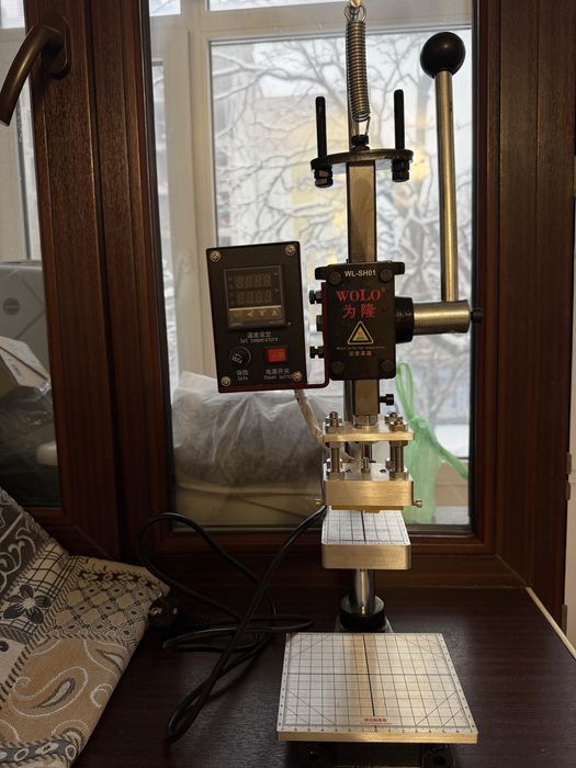 Аппарат для горячего тиснения